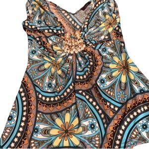 Unyx sz small dressy sleeveless top perfect con